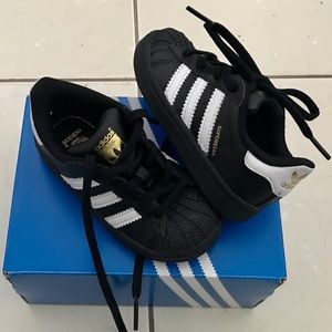 Adidas superstar shoes